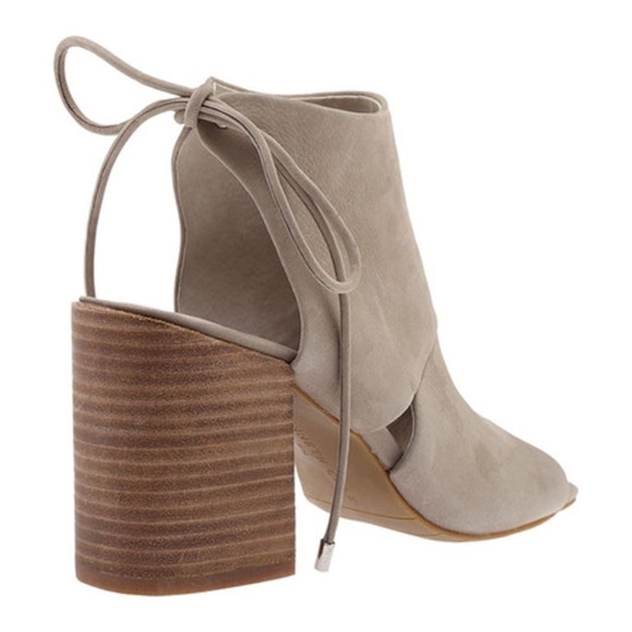New Kenneth Cole New York Katarina Nubuck Taupe Grey Leather Open-Toe Bootie - Picture 3 of 11